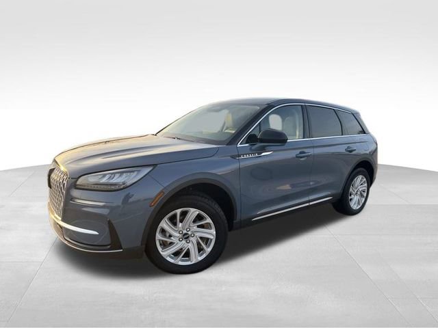 Used 2025 Lincoln Corsair Premiere image 2