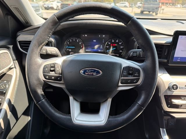 Used 2023 Ford Explorer XLT w/ Equipment Group 202A image 16