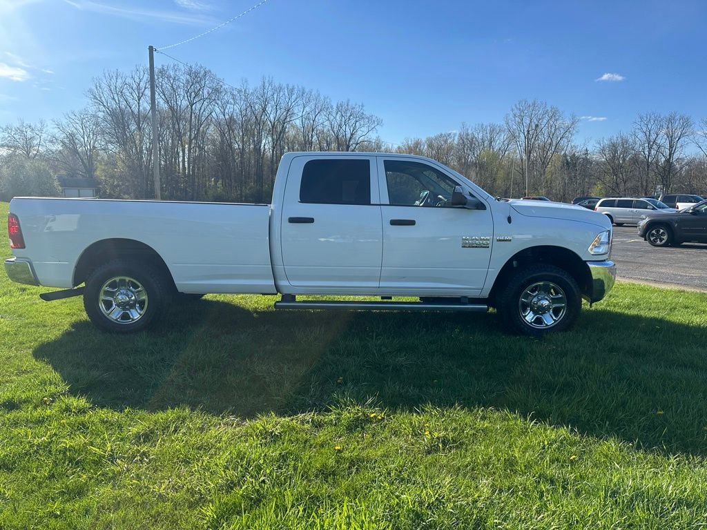 Used 2018 RAM 3500 Tradesman w/ Chrome Appearance Group AWD/4WD image 2
