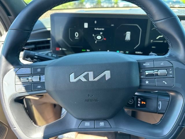 Used 2024 Kia EV9 GT-Line AWD/4WD image 40