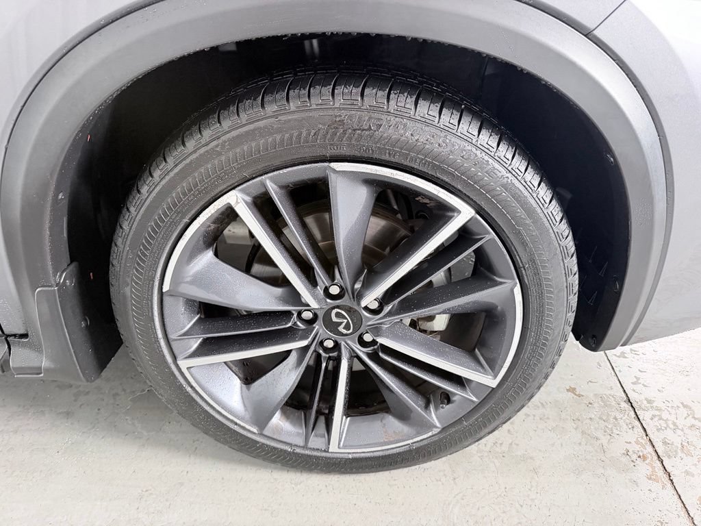 Certified 2023 INFINITI QX55 Luxe w/ Cargo Package AWD/4WD image 4