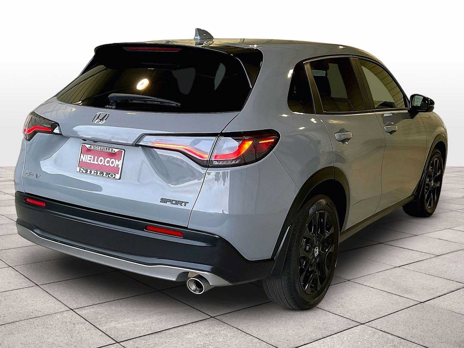 Used 2025 Honda HR-V Sport image 15