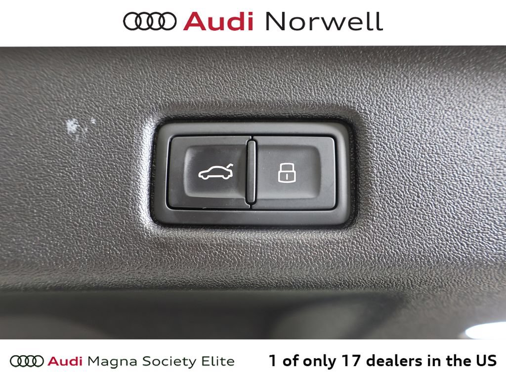 Used 2025 Audi Q5 Prestige AWD/4WD image 18