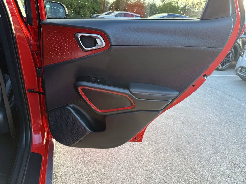 Certified 2024 Kia Soul GT-Line image 18