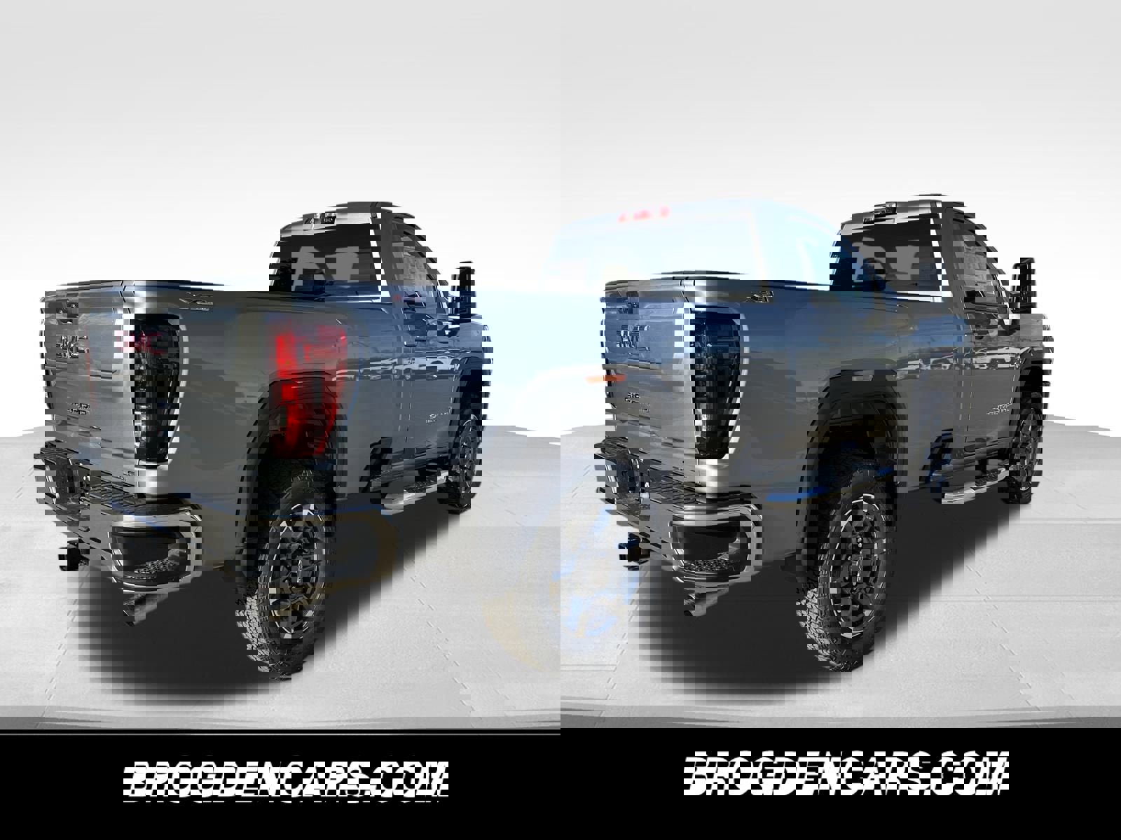 New 2026 GMC Sierra 2500 SLE w/ SLE Convenience Package image 9