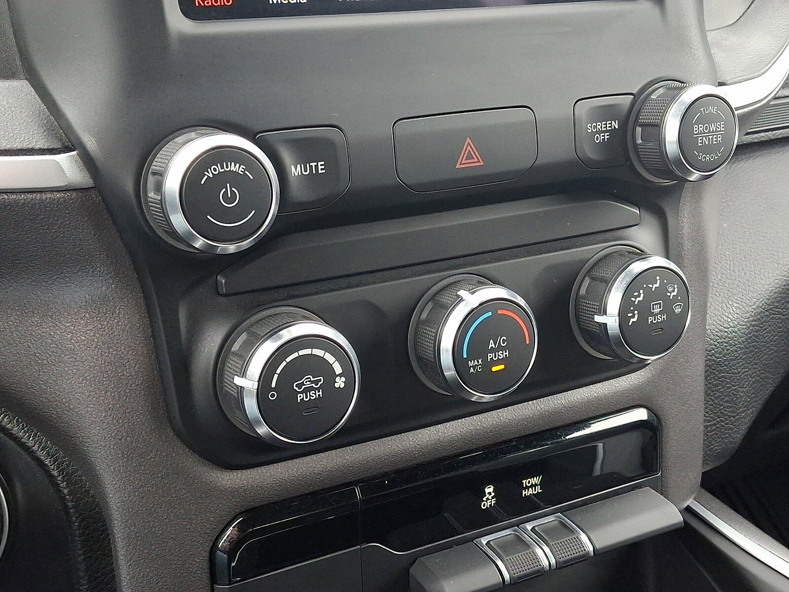 Used 2021 RAM 1500 Big Horn AWD/4WD image 16