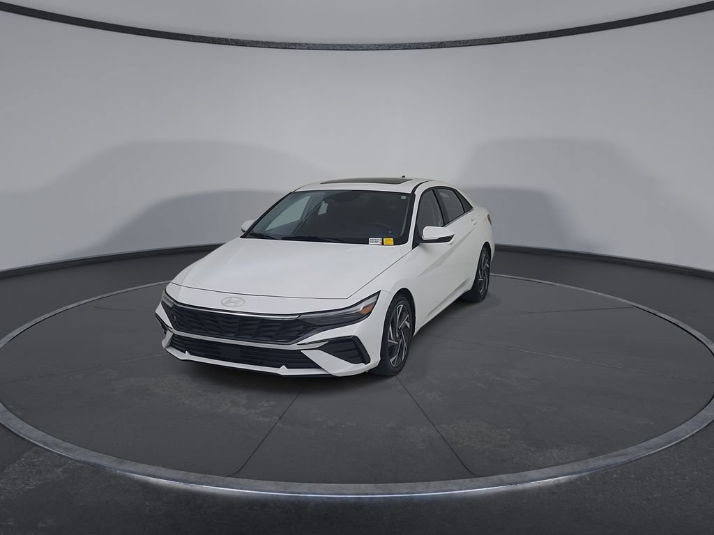 Used 2025 Hyundai Elantra Limited FWD image 5