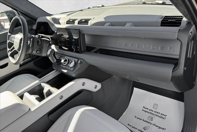 Used 2025 Land Rover Defender 110 V8 image 21