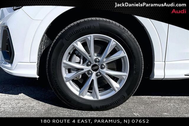 Used 2025 Audi Q3 2.0T Premium w/ Convenience Package image 8