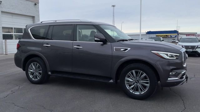Used 2024 INFINITI QX80 Luxe image 3