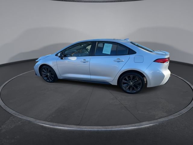 Used 2025 Toyota Corolla SE image 10