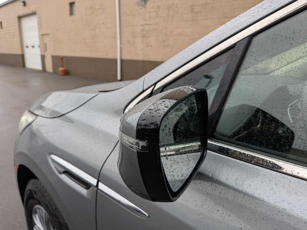 Used 2024 Buick Enclave Essence AWD/4WD image 46