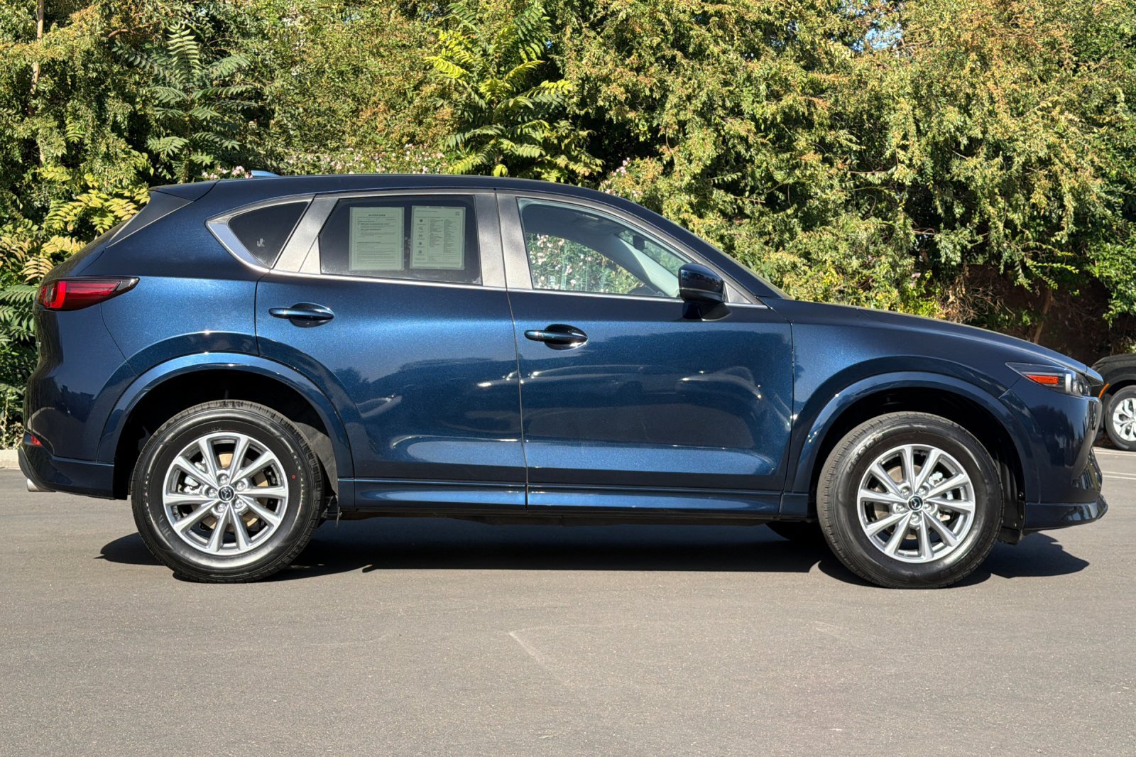 Certified 2025 MAZDA CX-5 AWD 2.5 S w/ Select Package image 3