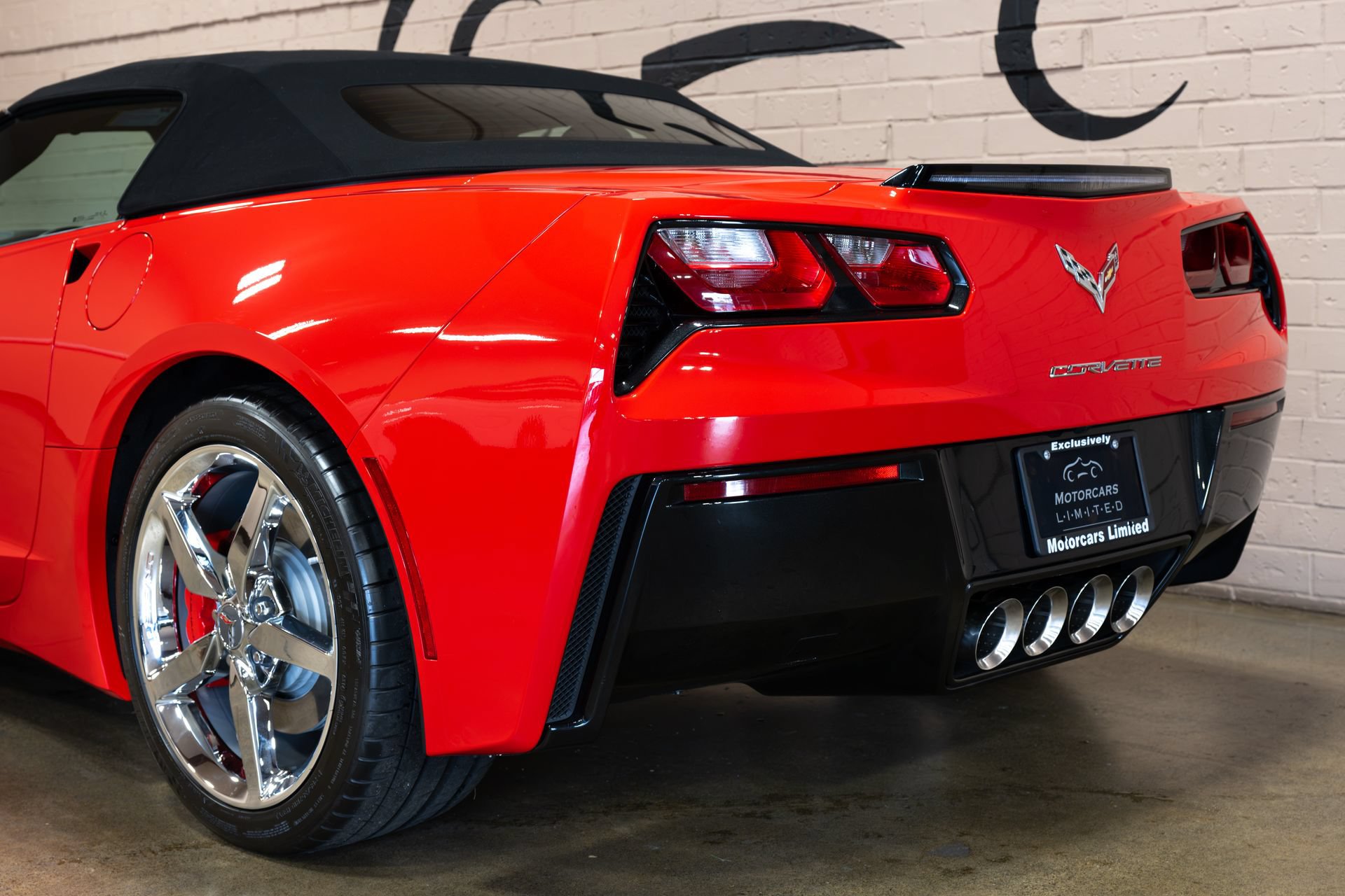 Used 2014 Chevrolet Corvette Stingray Convertible w/ 3LT Preferred Equipment Group RWD image 21