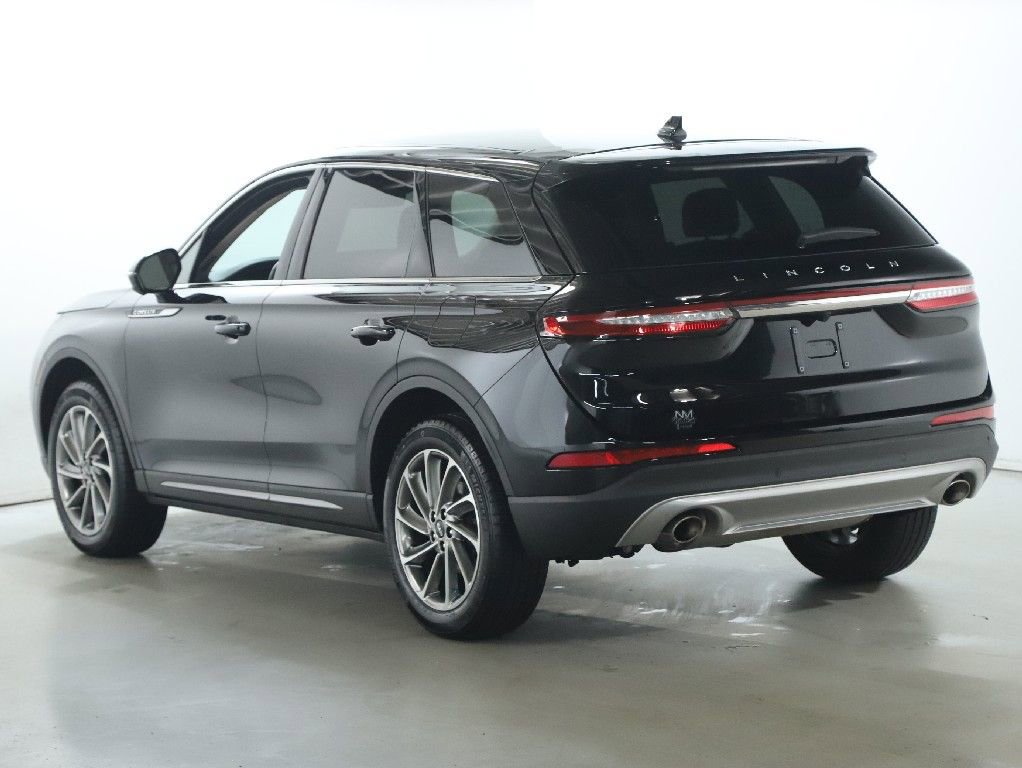 Certified 2024 Lincoln Corsair AWD w/ Equipment Group 101A image 38