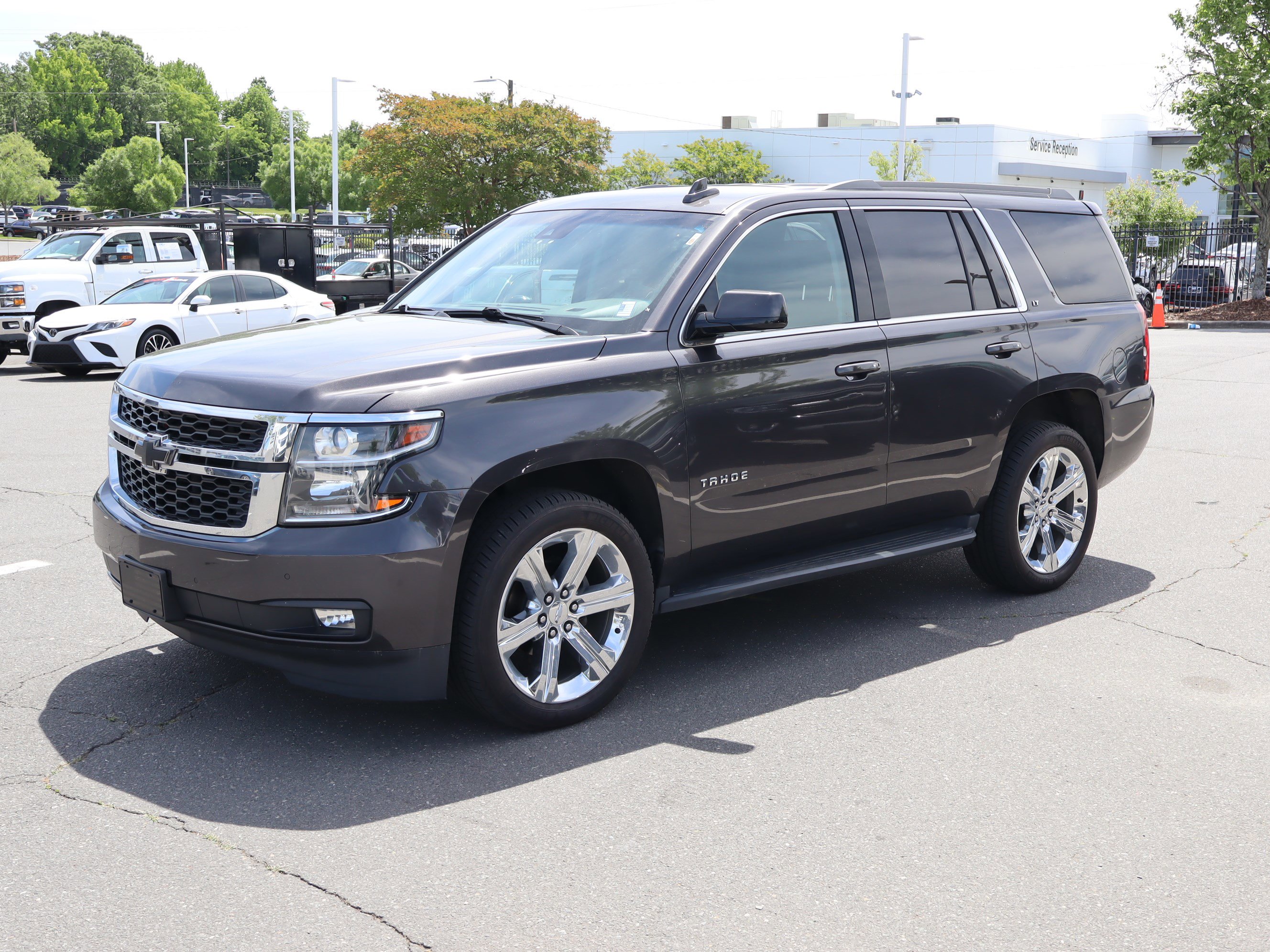 Used 2018 Chevrolet Tahoe LT w/ Luxury Package AWD/4WD image 5