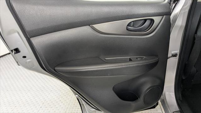 Used 2020 Nissan Rogue Sport S FWD image 14