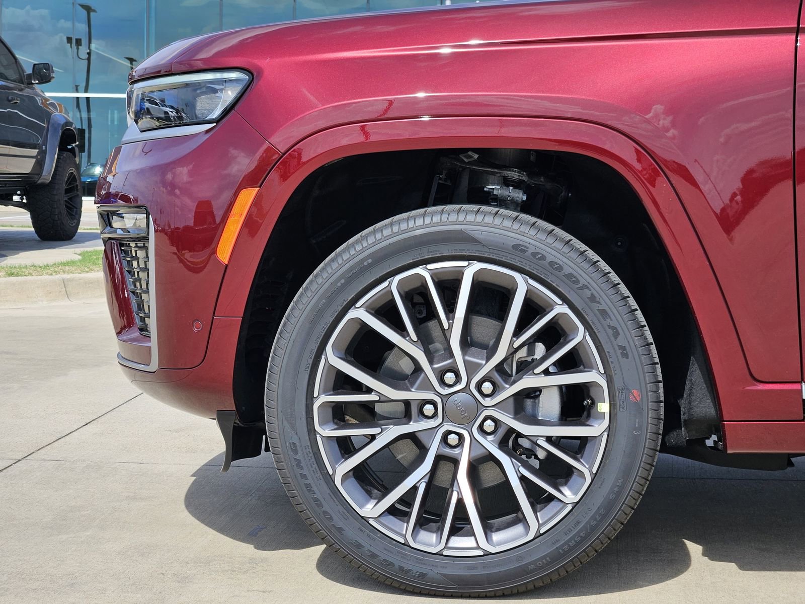 New 2026 Jeep Grand Cherokee L Summit AWD/4WD image 11