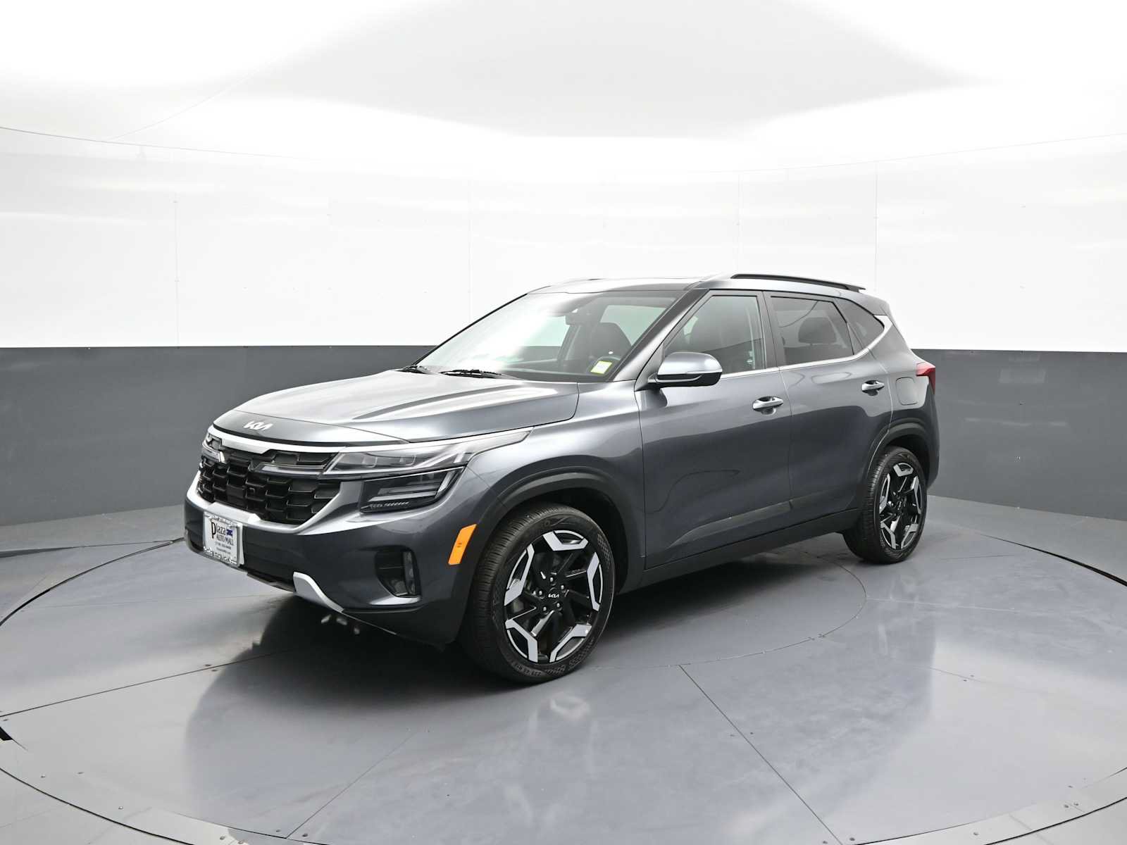 Used 2025 Kia Seltos SX w/ SX Sunroof Package