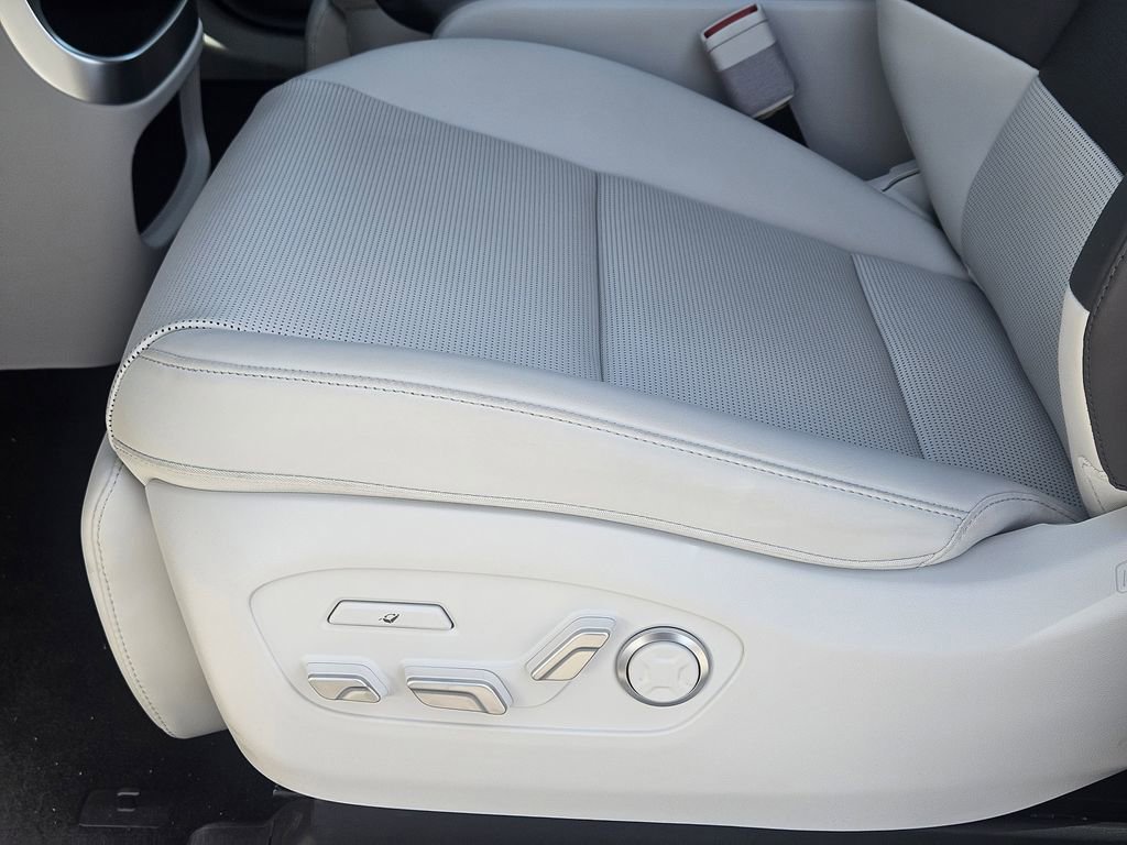 New 2026 Hyundai Ioniq 9 Limited image 23