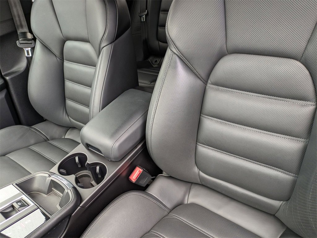 Used 2022 Porsche Macan S image 16