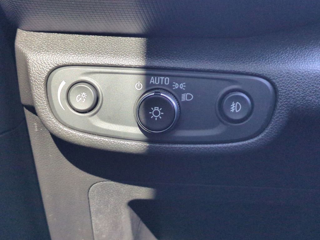 Used 2021 Chevrolet TrailBlazer LT w/ Convenience Package image 25