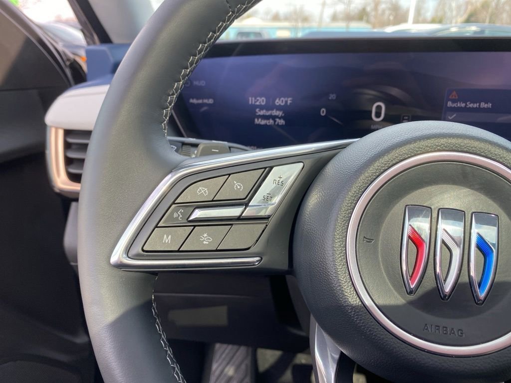 Used 2024 Buick Envision Avenir image 24