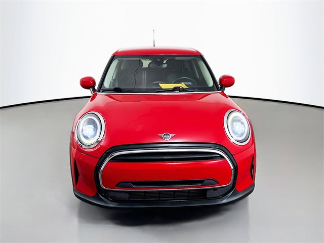 Used 2022 MINI Cooper 4-Door Hardtop image 2
