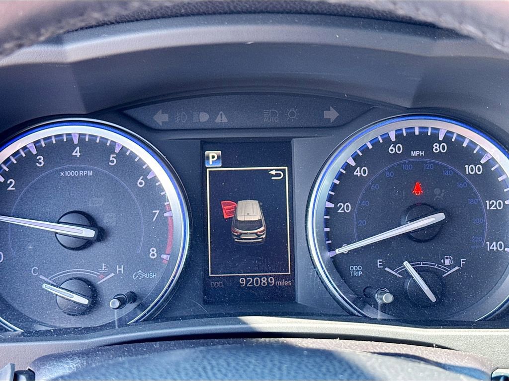 Used 2018 Toyota Highlander XLE AWD/4WD image 10