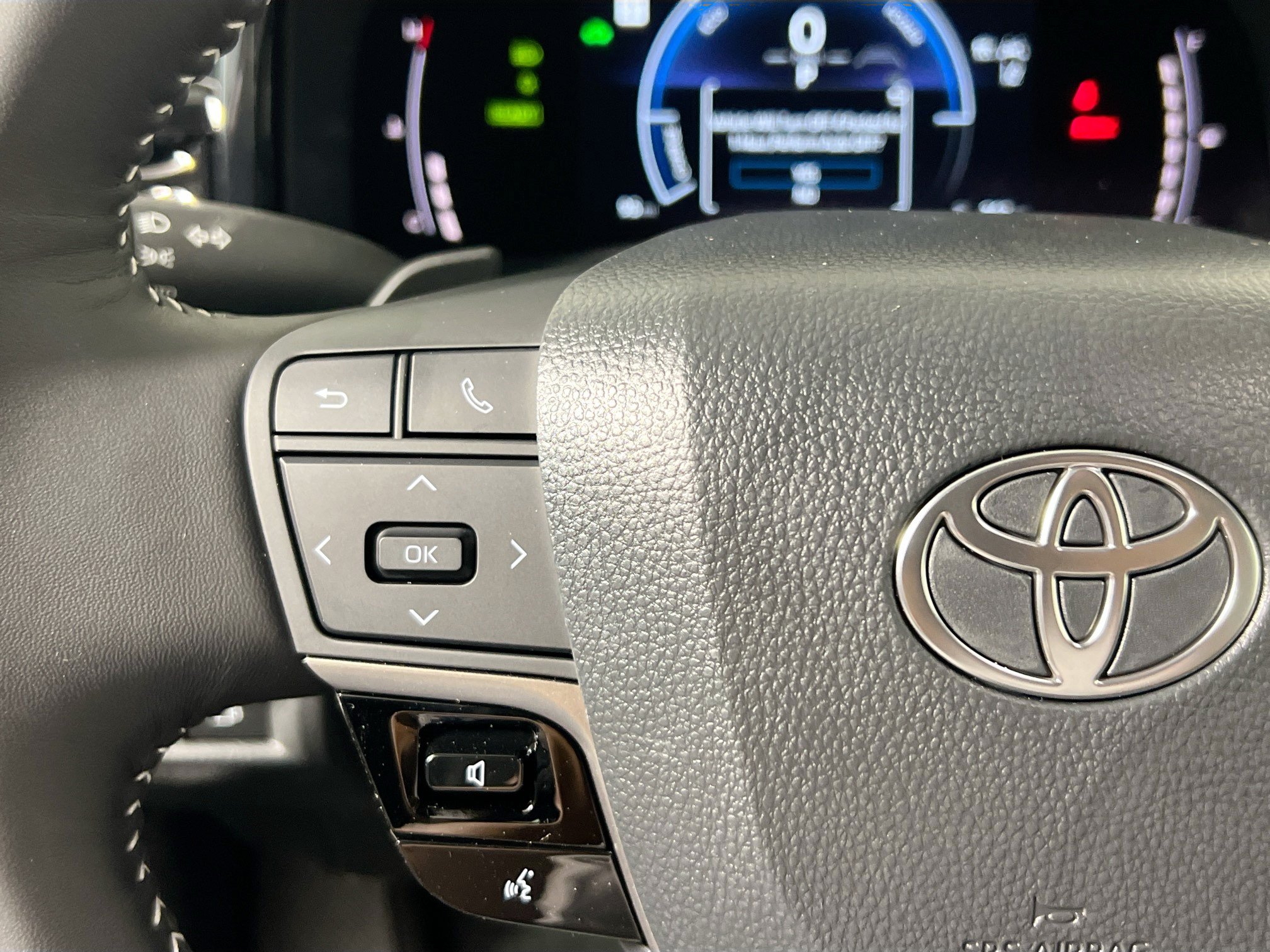 New 2026 Toyota Camry SE FWD image 18
