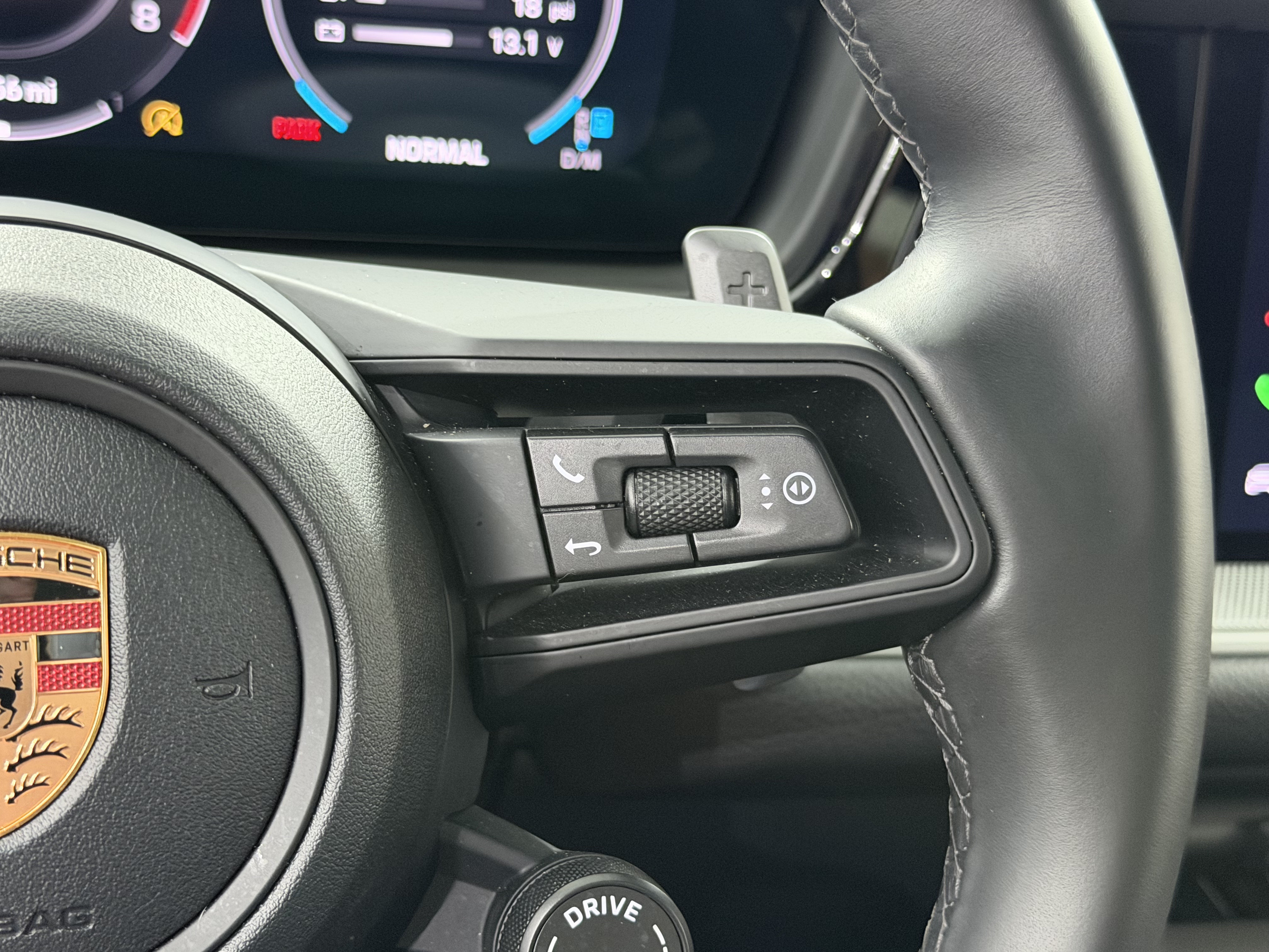Certified 2026 Porsche Cayenne AWD/4WD image 47