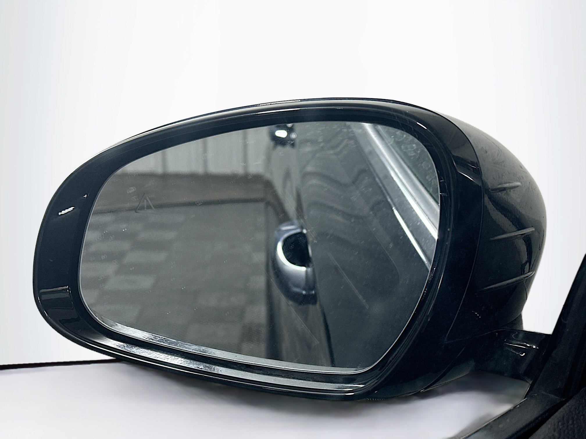 Used 2025 Genesis G70 2.5T RWD image 16