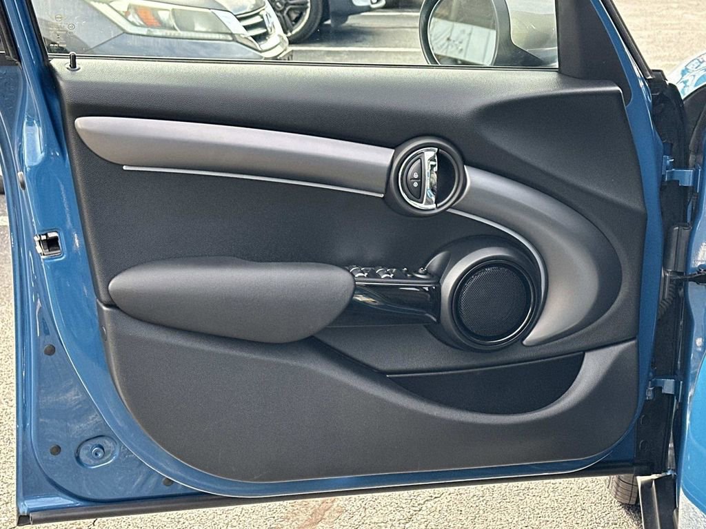 Used 2024 MINI Cooper S image 22