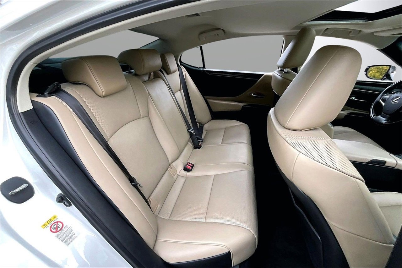 Used 2019 Lexus ES 350 w/ Premium Package image 25