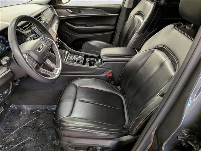 Used 2023 Jeep Grand Cherokee L Limited AWD/4WD image 21