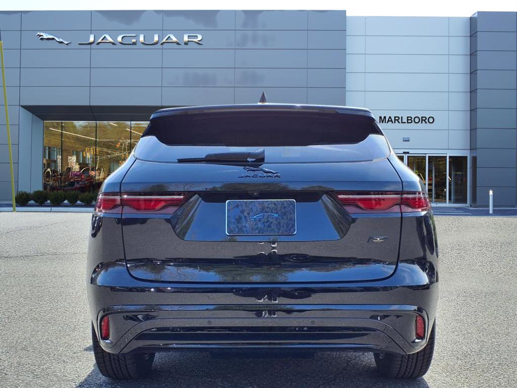 New 2026 Jaguar F-PACE R-Dynamic S image 7