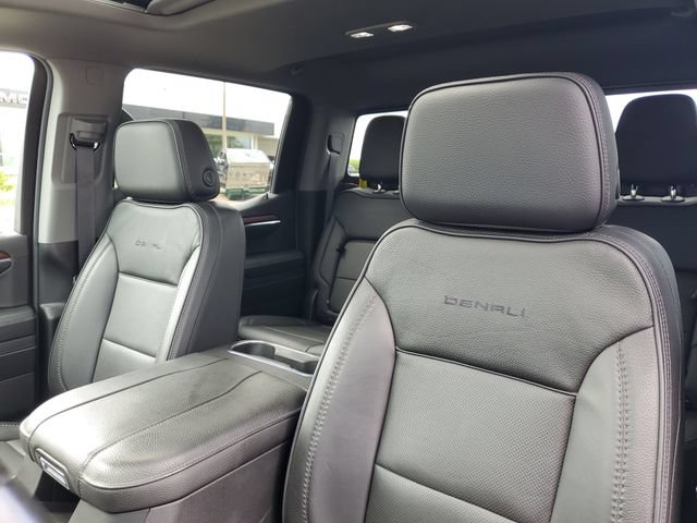 Used 2024 GMC Sierra 1500 Denali w/ Denali Reserve Package AWD/4WD image 13