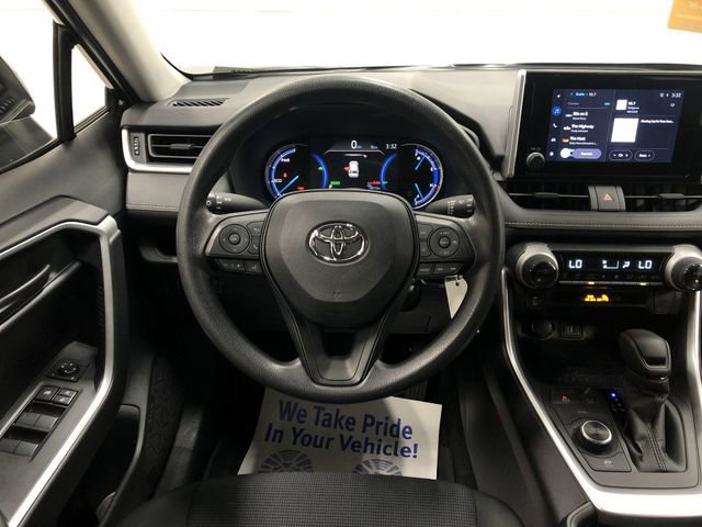Used 2023 Toyota RAV4 LE AWD/4WD image 15
