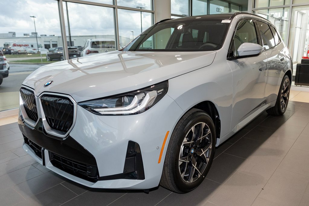New 2026 BMW X3 xDrive30 w/ Premium Package image 3