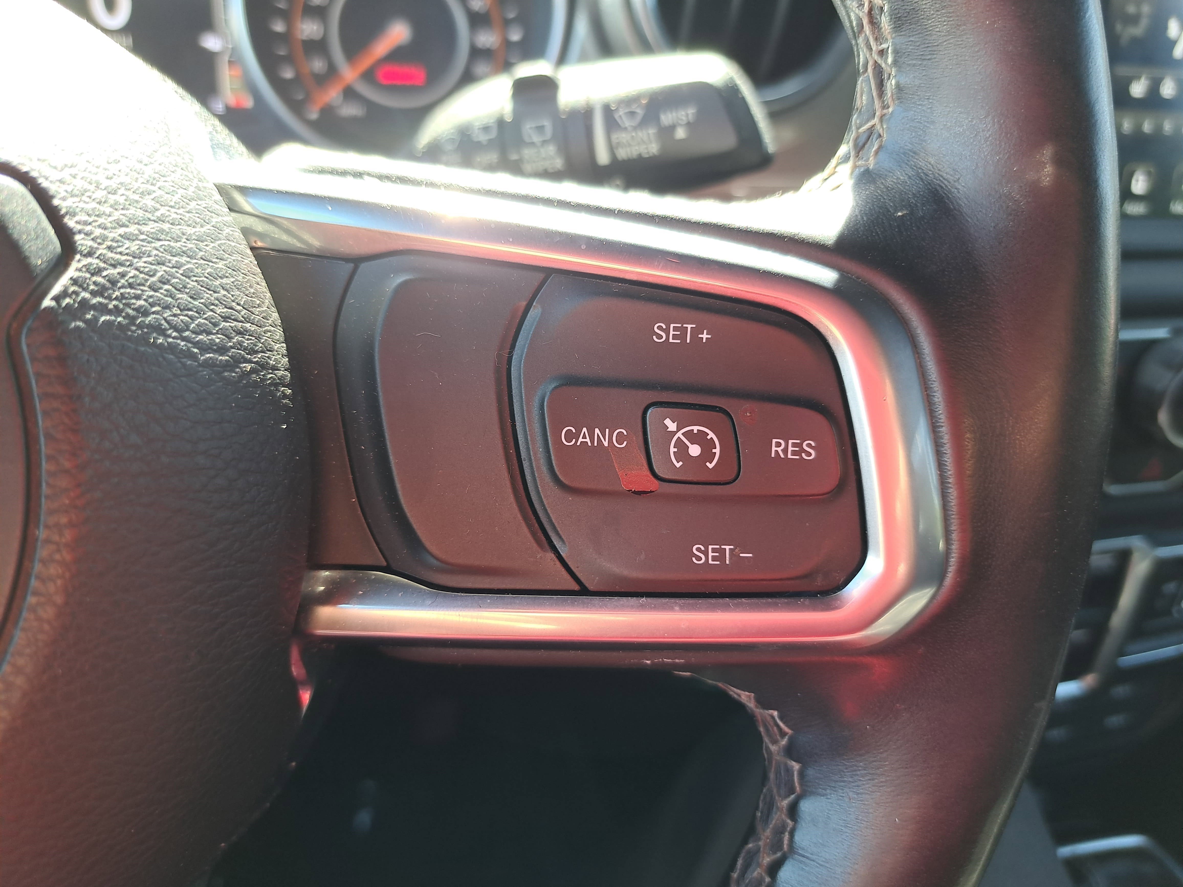 Used 2018 Jeep Wrangler Unlimited Sahara w/ Dual Top Group image 17