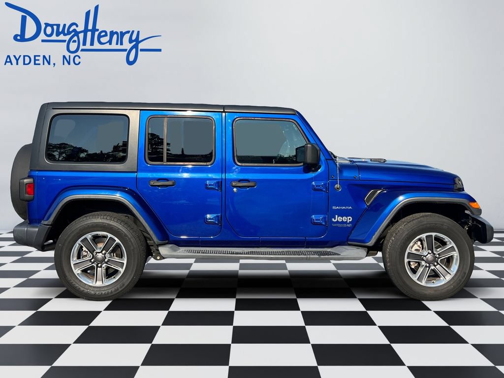 Used 2018 Jeep Wrangler Unlimited Sahara AWD/4WD image 6