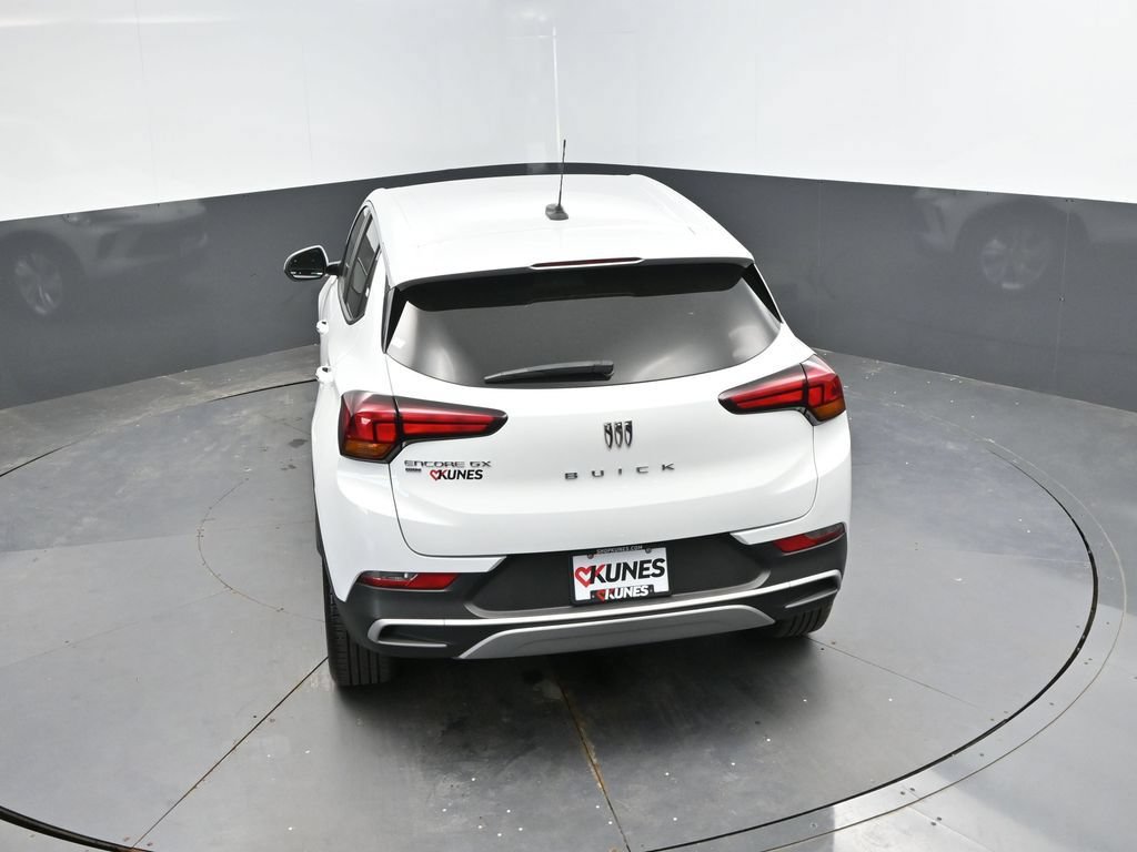 Used 2025 Buick Encore GX Preferred AWD/4WD image 31