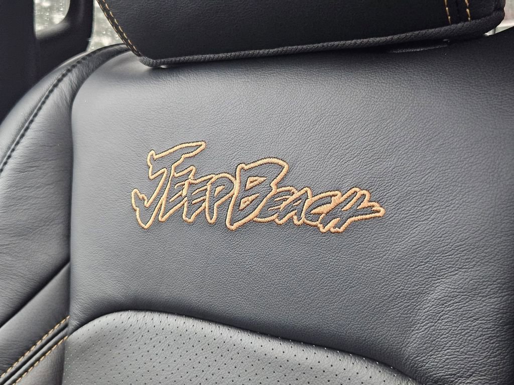 Certified 2024 Jeep Gladiator Willys image 33