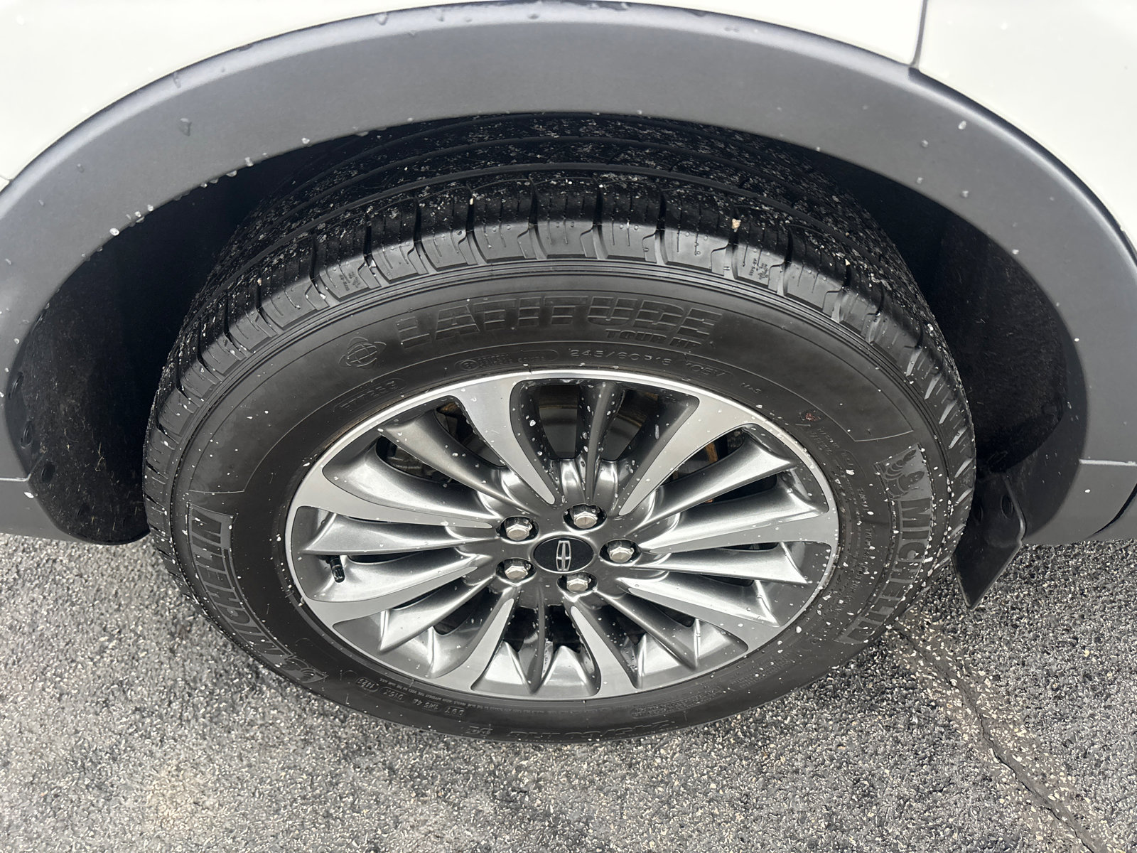 Certified 2023 Lincoln Nautilus FWD w/ Premium Package image 10