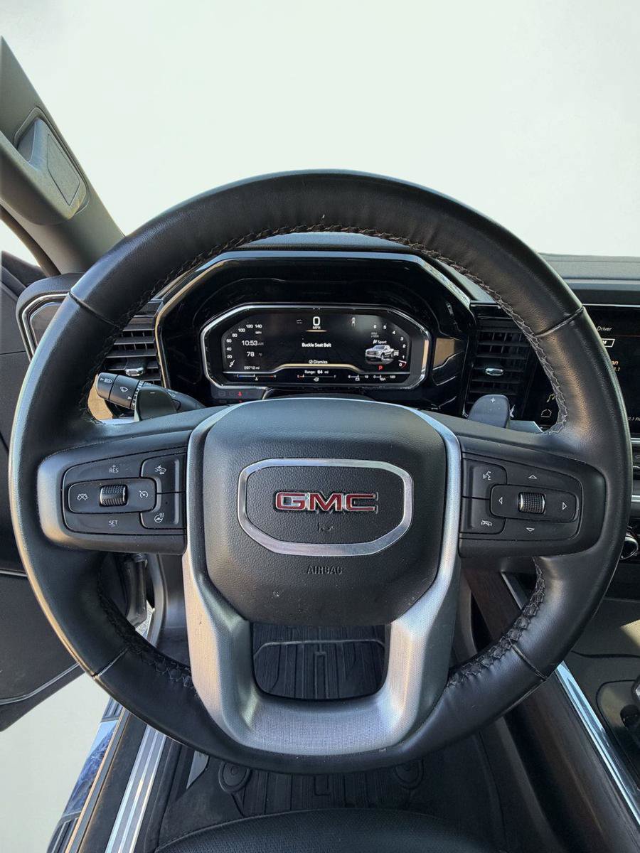 Used 2025 GMC Sierra 1500 SLT w/ SLT Premium Plus Package AWD/4WD image 17