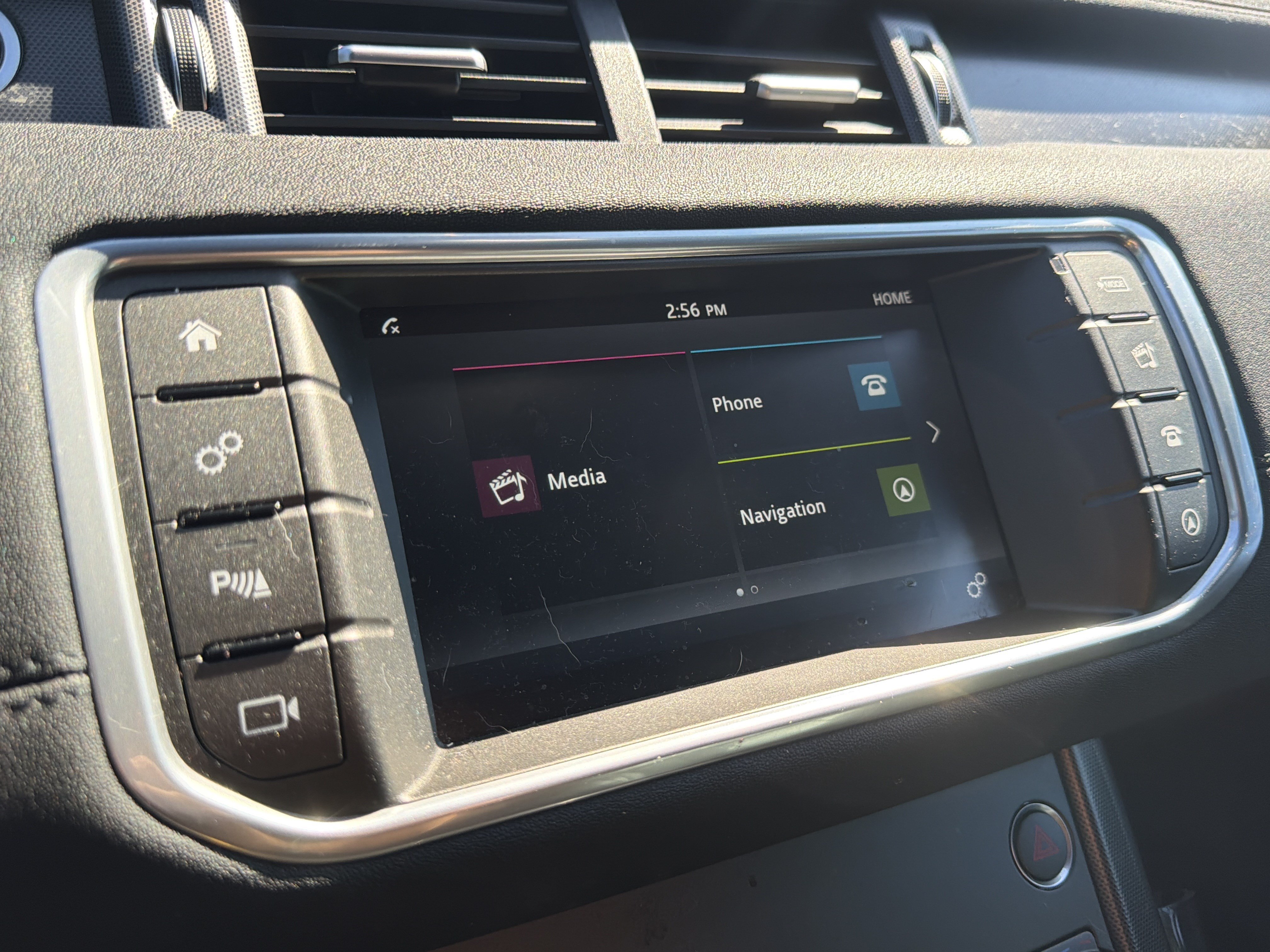 Used 2019 Land Rover Range Rover Evoque SE AWD/4WD image 18