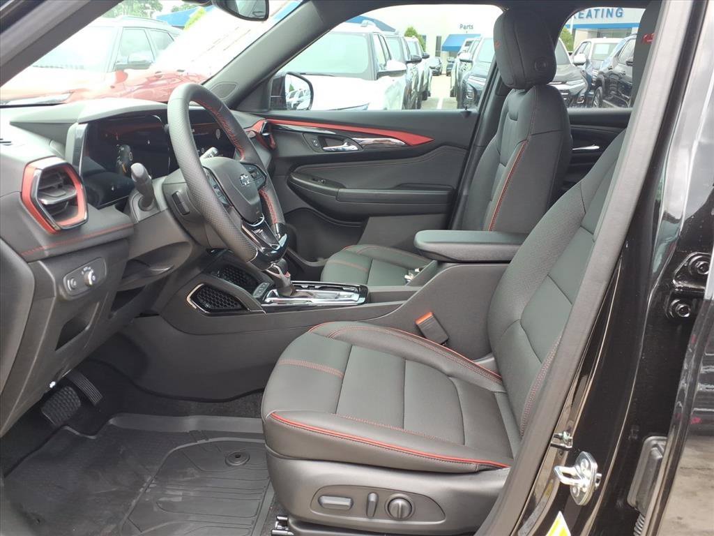 New 2026 Chevrolet TrailBlazer RS w/ Convenience Package FWD image 15