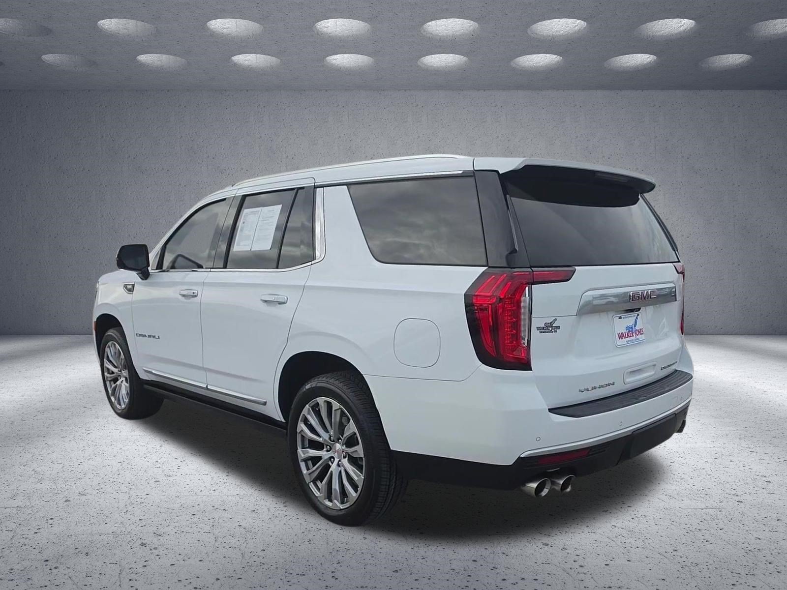 Used 2021 GMC Yukon Denali w/ Advanced Technology Package RWD image 4