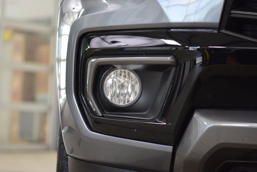 Used 2021 Chevrolet Colorado Z71 w/ Safety Package AWD/4WD image 14