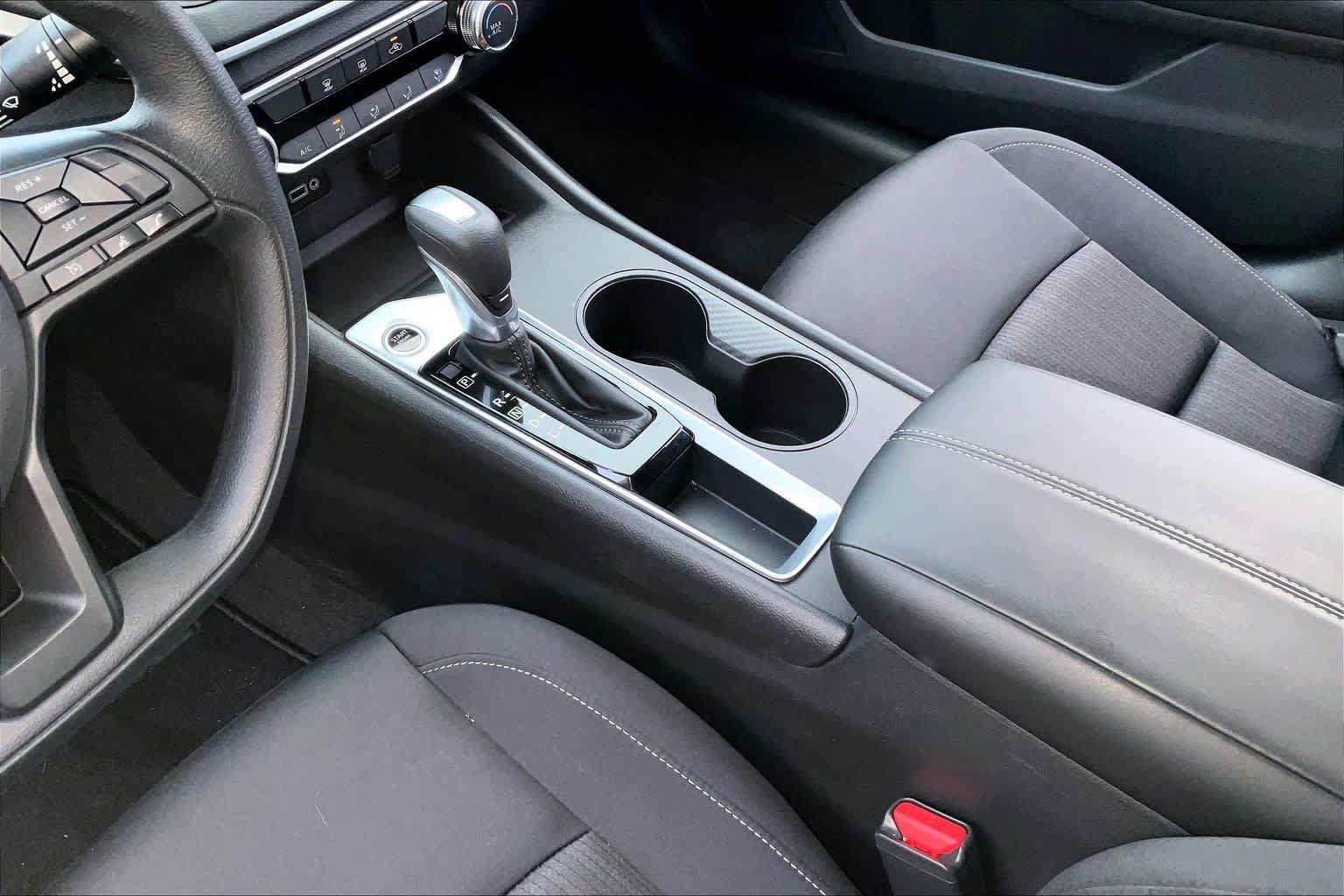 Certified 2025 Nissan Altima 2.5 S FWD image 14